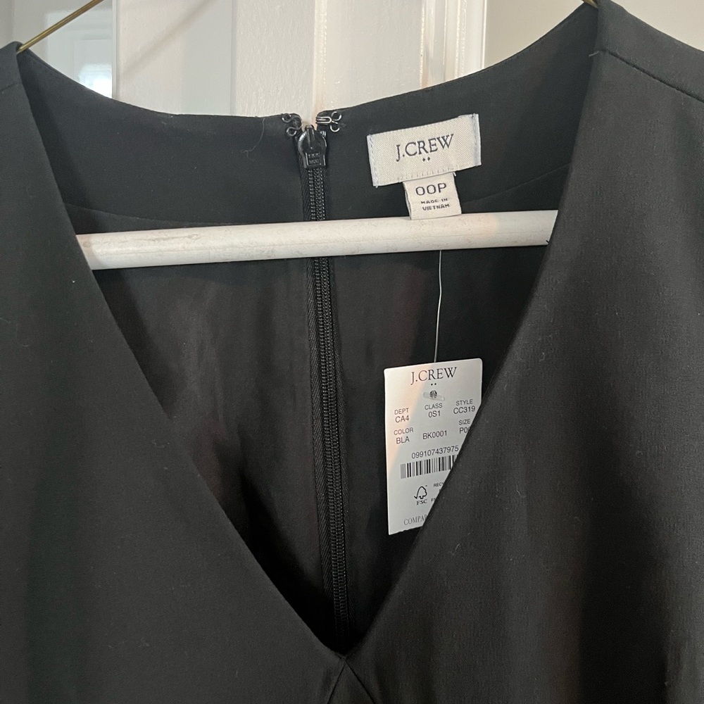 Beautiful JCrew Factory Petite 00 V-Neck Shift Dress
